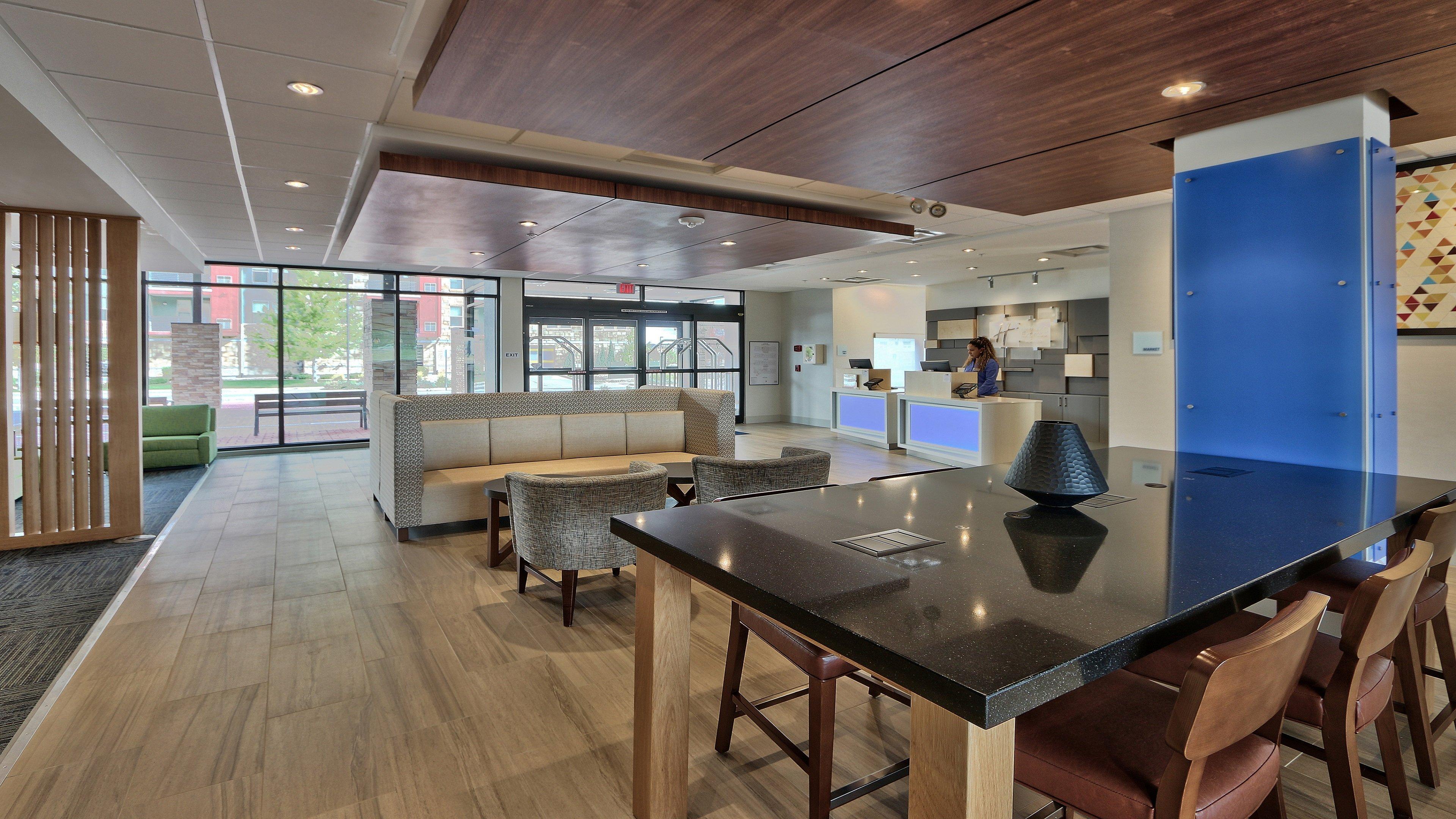 Express & By Ihg Broomfield