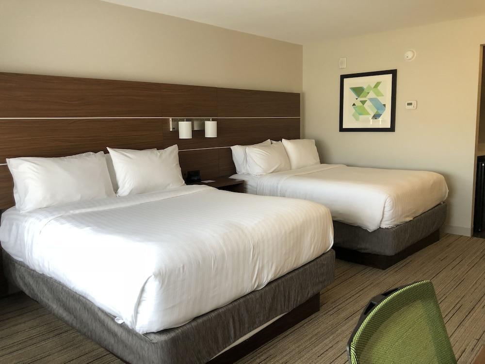 Express & By Ihg Hotel